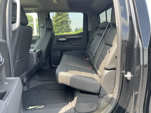 Used 2026 Chevrolet Silverado 1500 LT Trail Boss w/ LT Trail Boss Premium Package AWD/4WD image 24