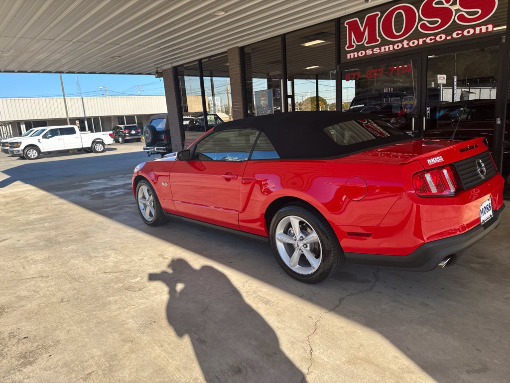 Used 2012 Ford Mustang GT Premium w/ Comfort Pkg RWD image 6