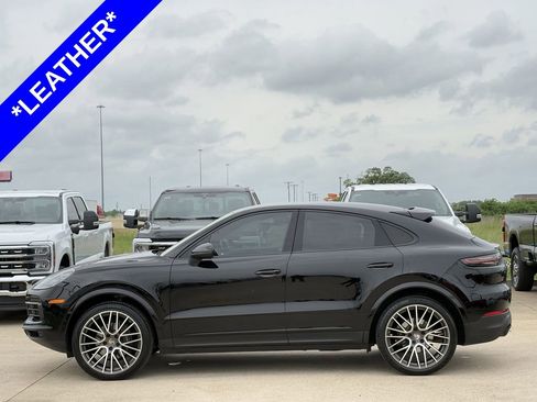 Used 2020 Porsche Cayenne image 3