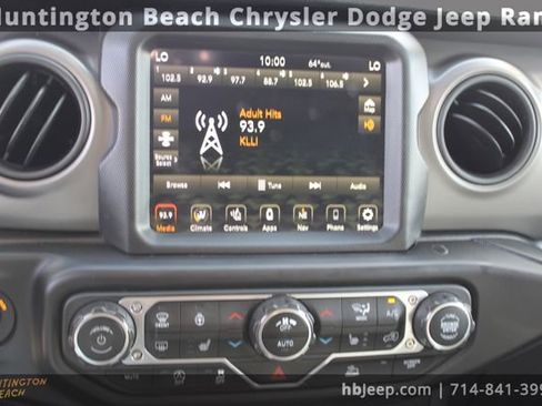 Used 2022 Jeep Wrangler Unlimited Sport image 13