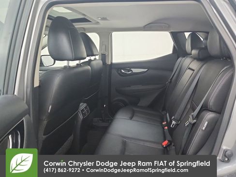 Used 2021 Nissan Rogue Sport SL w/ Premium Package AWD/4WD image 30