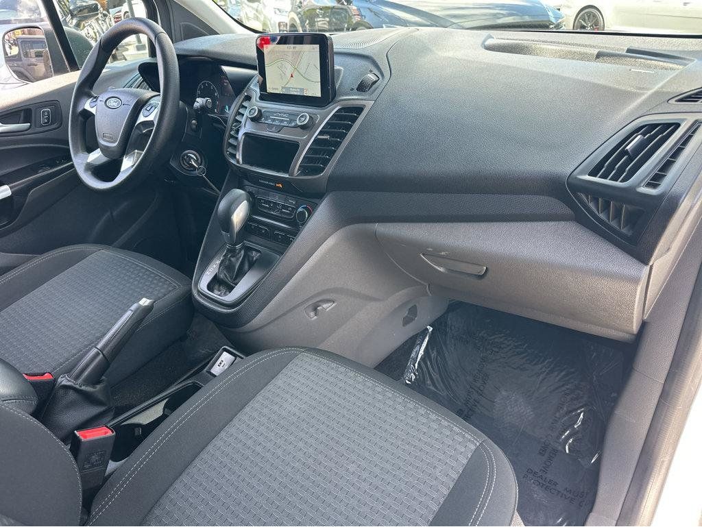 Used 2022 Ford Transit Connect XLT FWD image 4