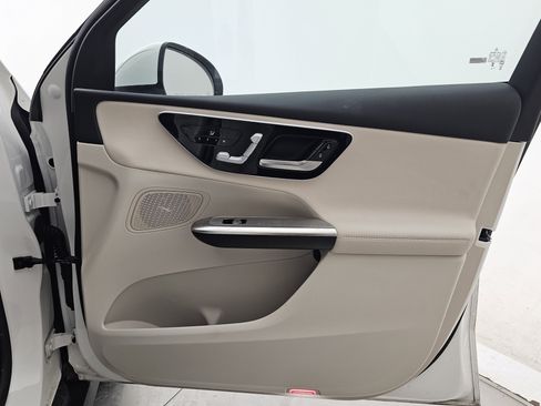 Certified 2025 Mercedes-Benz GLC 350e 4MATIC image 12