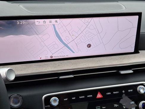 Used 2025 Genesis GV80 2.5T Prestige image 22