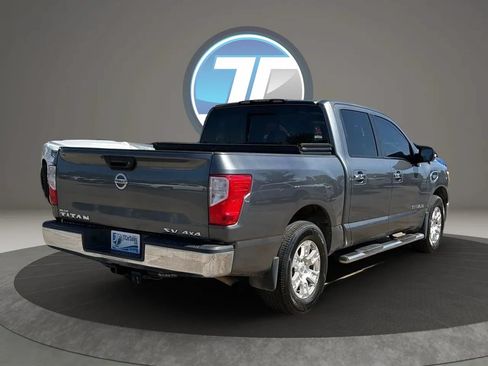 Used 2017 Nissan Titan SV AWD/4WD image 42