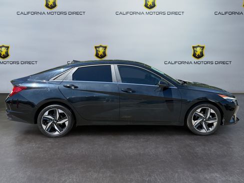 Used 2023 Hyundai Elantra Limited FWD image 6