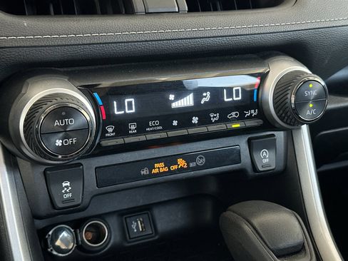 Used 2024 Toyota RAV4 XLE image 18