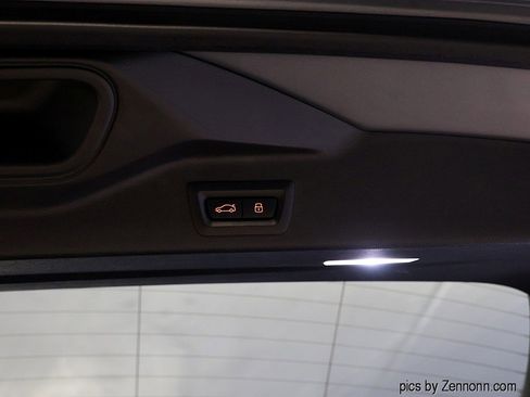 Certified 2024 BMW X5 xDrive40i w/ Premium Package image 32