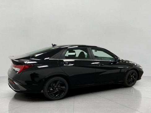 New 2026 Hyundai Elantra SEL Sport Premium FWD image 2