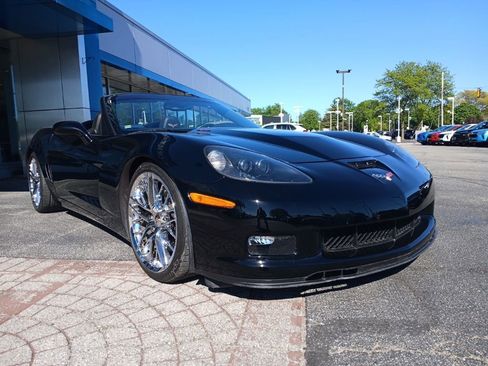 Used 2013 Chevrolet Corvette 427 w/ 1SB Preferred Equipment Group RWD image 11