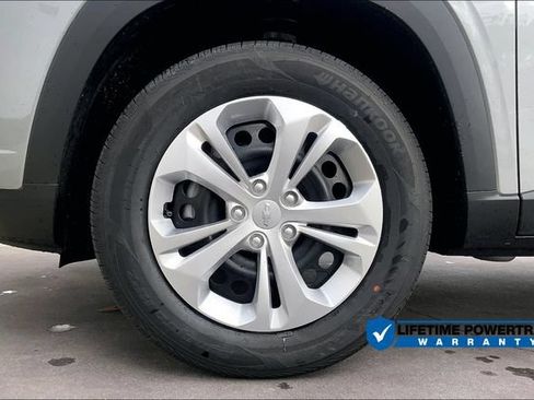New 2026 Chevrolet Trax LS w/ LS Convenience Package FWD image 13