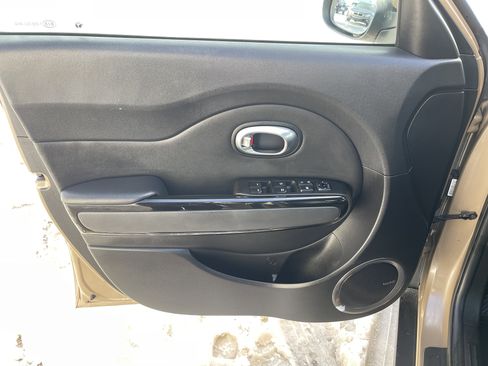 Used 2014 Kia Soul + w/ Primo Package image 13