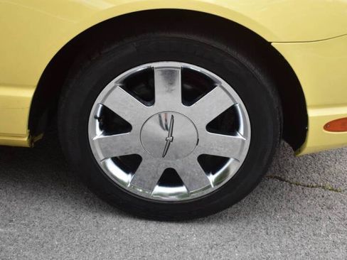 Used 2002 Ford Thunderbird RWD image 27