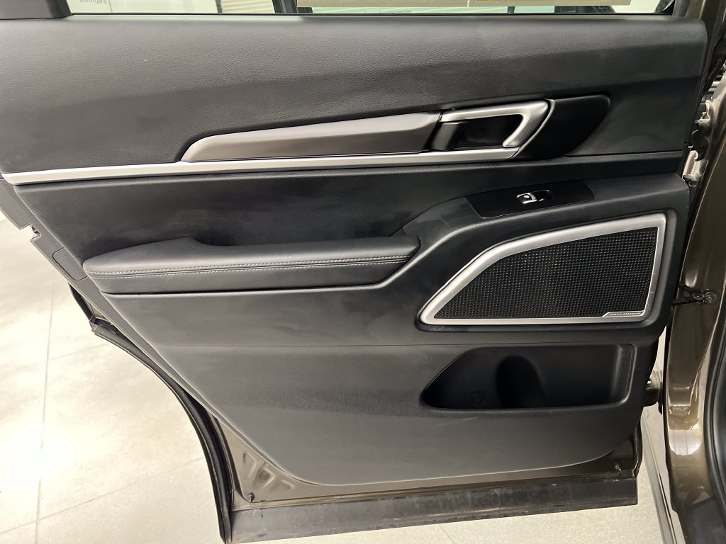 Used 2025 Kia Telluride S FWD image 20