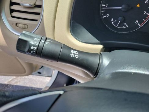 Used 2019 Nissan Pathfinder Platinum FWD image 26