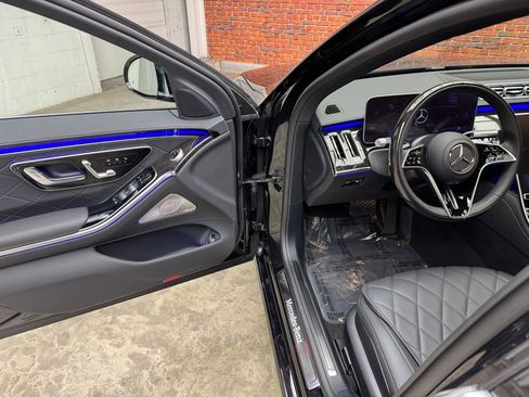 New 2026 Mercedes-Benz S 580 4MATIC Sedan image 9
