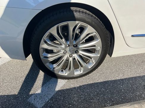 Used 2017 Buick LaCrosse Premium w/ Driver Confidence Package #2 FWD image 11