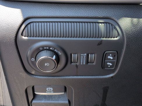 Used 2024 Jeep Wagoneer Series II AWD/4WD image 17