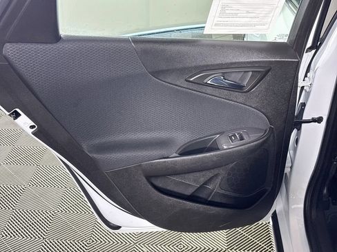 Used 2023 Chevrolet Malibu LT FWD image 18