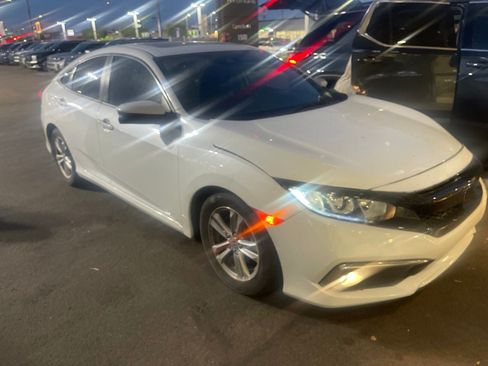 Used 2020 Honda Civic EX image 1