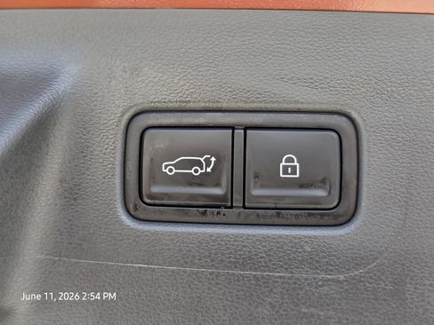 Used 2025 Hyundai Santa Fe Calligraphy FWD image 19
