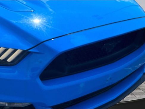 Used 2017 Ford Mustang GT Premium RWD image 26