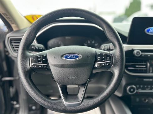 Used 2020 Ford Escape SE FWD image 10
