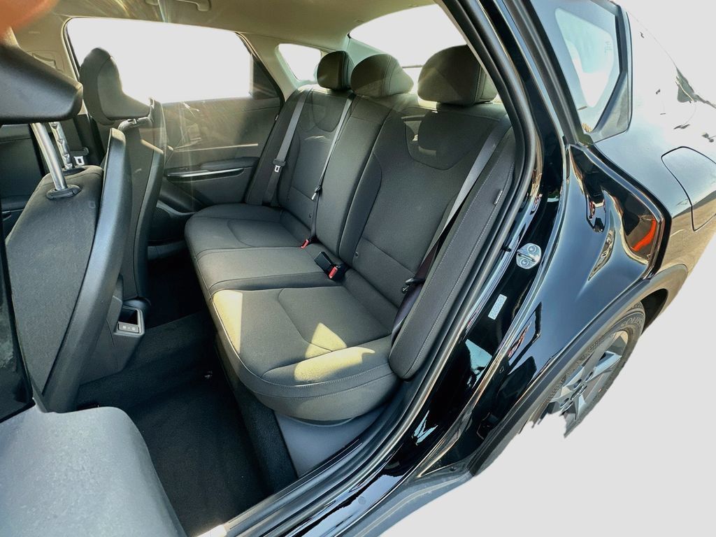 New 2026 Kia K4 FWD image 22