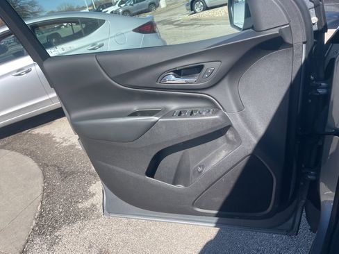 Certified 2024 Chevrolet Equinox LT image 33