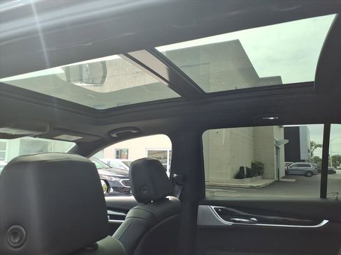 Certified 2024 Cadillac XT6 Premium Luxury w/ LPO, Floor Liner Package image 19