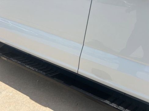 Used 2023 Ford F250 XL w/ FX4 Off-Road Package image 18