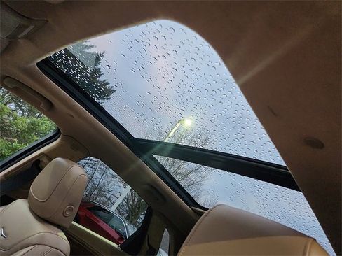 Certified 2021 Cadillac XT5 Premium Luxury w/ Platinum Package image 14