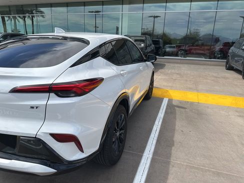 Used 2024 Buick Envista Sport Touring w/ Convenience I Package image 6