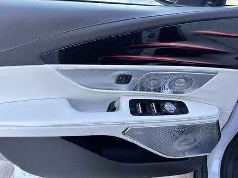 New 2026 Lincoln Nautilus Black Label image 9