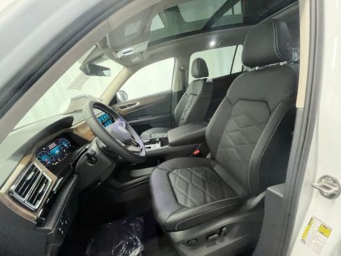 New 2026 Volkswagen Atlas SE image 10