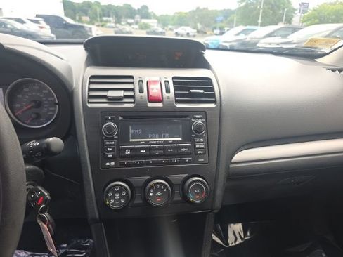 Used 2014 Subaru Crosstrek 2.0i Premium AWD/4WD image 20