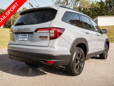 Used 2022 Honda Pilot TrailSport image 8