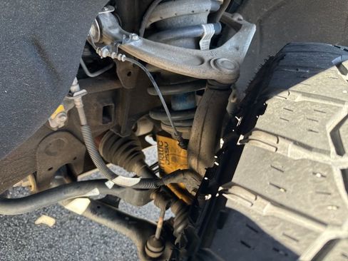 Used 2023 Chevrolet Silverado 1500 ZR2 w/ Technology Package image 7