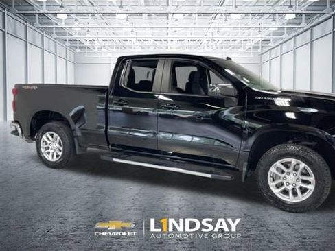 Used 2023 Chevrolet Silverado 1500 LT AWD/4WD image 3