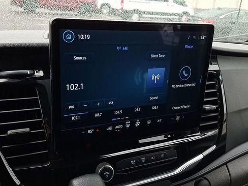 Used 2023 Ford Transit 350 XLT image 16