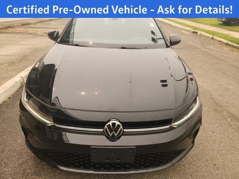 Certified 2025 Volkswagen Jetta Sport FWD image 5