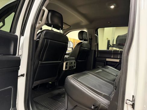 Used 2020 Ford F350 4x4 Crew Cab DRW Super Duty image 48