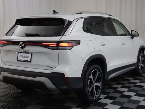 New 2026 Volkswagen Tiguan SE AWD/4WD image 16