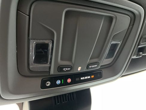 Used 2023 Chevrolet Silverado 1500 LT image 14