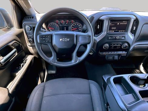 Used 2022 Chevrolet Silverado 1500 Custom Trail Boss AWD/4WD image 5