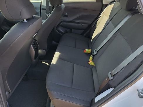 New 2026 Hyundai Kona SE image 9