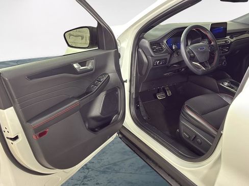 Used 2024 Ford Escape ST-Line w/ Equipment Group 301A FWD image 11