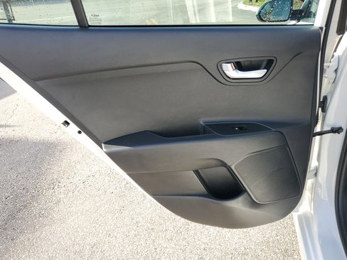 Used 2023 Kia Rio S image 28