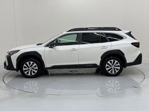 Certified 2025 Subaru Outback Premium image 2
