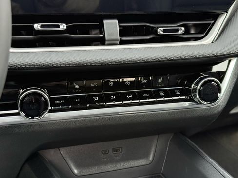 New 2026 Chevrolet Equinox LT image 19